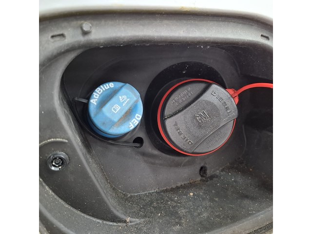 Personenauto, opel, astra - afbeelding 42 van  60