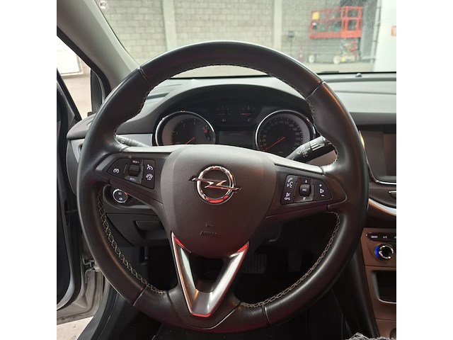 Personenauto, opel, astra - afbeelding 2 van  27