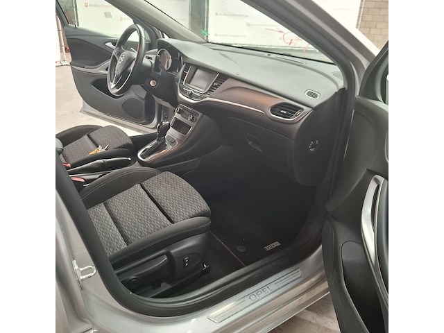 Personenauto, opel, astra - afbeelding 9 van  27