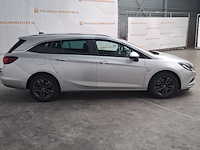 Personenauto, opel, astra - afbeelding 21 van  27
