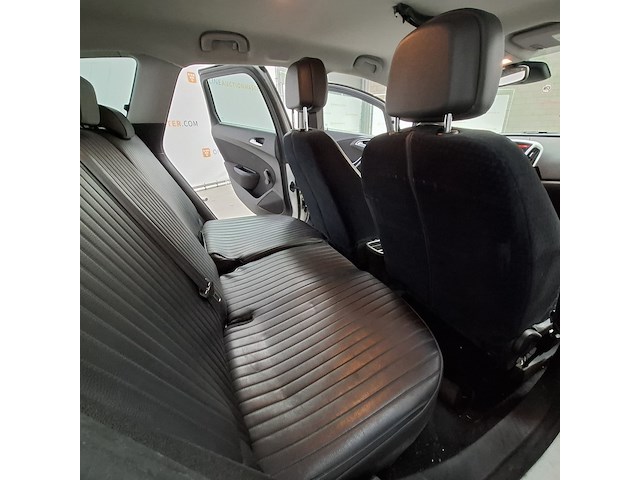 Personenauto, opel, astra - afbeelding 33 van  60