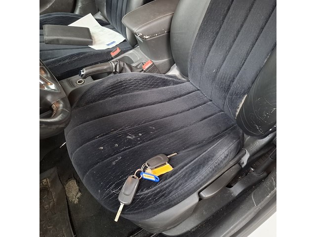 Personenauto, opel, astra - afbeelding 20 van  58