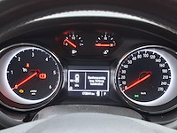 Personenauto, opel, astra - afbeelding 24 van  58