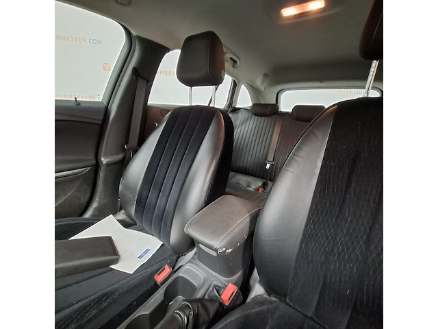 Personenauto, opel, astra - afbeelding 30 van  58