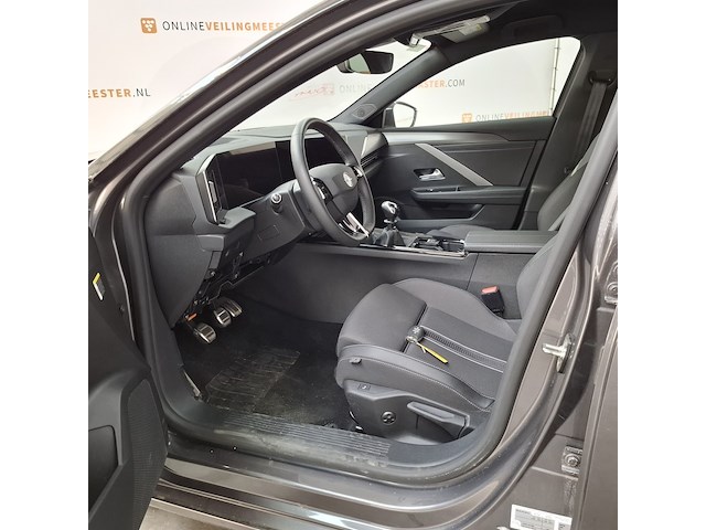Personenauto, opel, astra - afbeelding 16 van  56