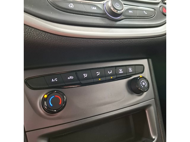 Personenauto, opel, astra - afbeelding 14 van  32