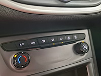 Personenauto, opel, astra - afbeelding 14 van  32
