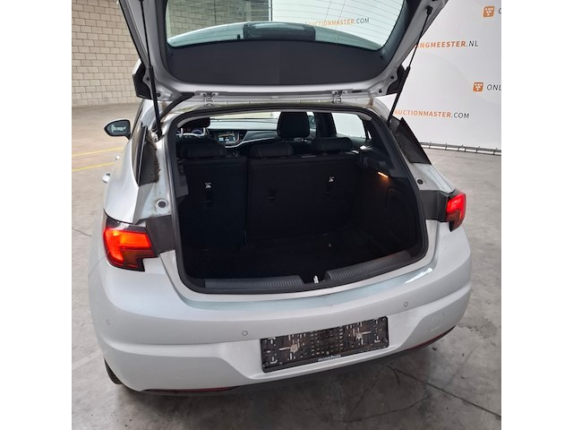 Personenauto, opel, astra - afbeelding 18 van  32