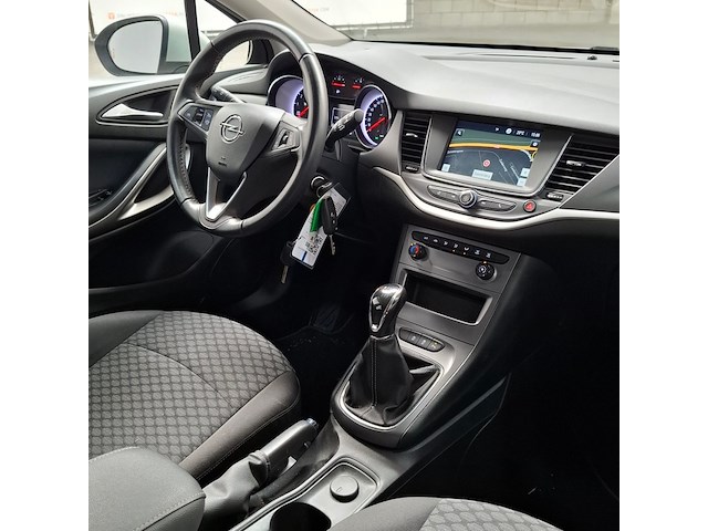 Personenauto, opel, astra - afbeelding 22 van  32