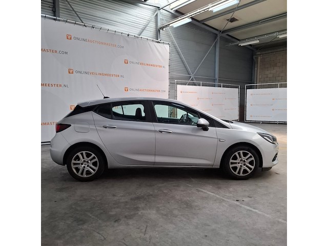 Personenauto, opel, astra - afbeelding 23 van  32