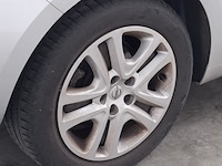 Personenauto, opel, astra - afbeelding 31 van  32