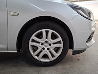 Personenauto, opel, astra - afbeelding 9 van  60