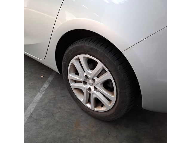 Personenauto, opel, astra - afbeelding 13 van  60