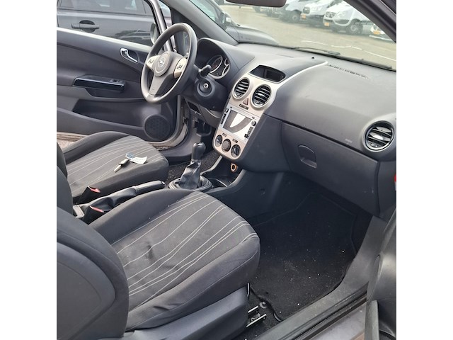 Personenauto, opel, corsa, 1.2-16v business, 2006 - afbeelding 22 van  24