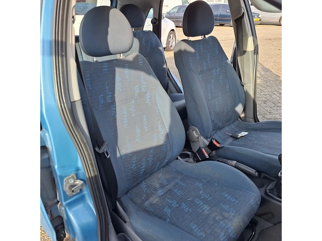 Personenauto, opel, corsa, 1.2-16v comfort, 2001 - afbeelding 11 van  11