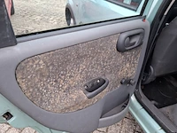 Personenauto, opel, corsa, 1.2-16v comfort, 2001 - afbeelding 3 van  19