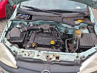Personenauto, opel, corsa, 1.2-16v comfort, 2001 - afbeelding 8 van  19