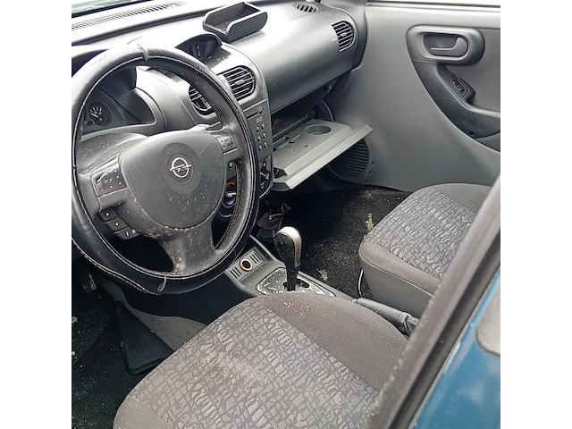 Personenauto, opel, corsa, 1.2-16v comfort easytronic, 2001 - afbeelding 2 van  14