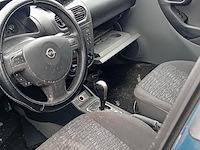 Personenauto, opel, corsa, 1.2-16v comfort easytronic, 2001 - afbeelding 2 van  14