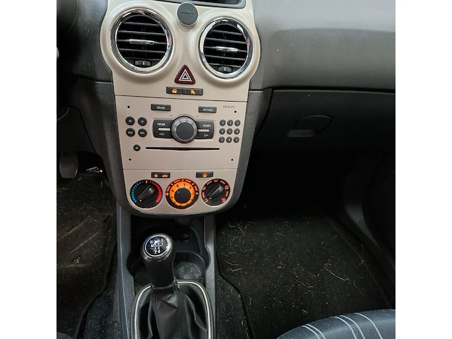 Personenauto, opel, corsa, 1.2-16v edition, 2010 - afbeelding 26 van  44