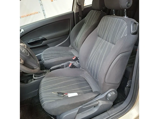 Personenauto, opel, corsa, 1.2-16v edition, 2010 - afbeelding 27 van  44