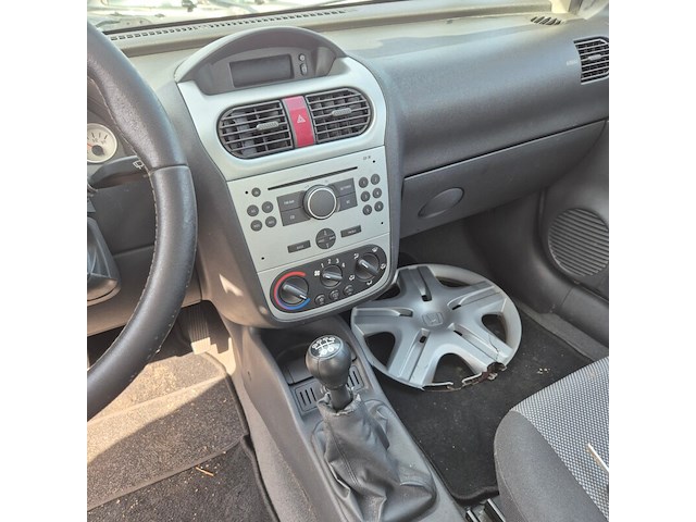 Personenauto, opel, corsa, 1.2-16v silverline, 2006 - afbeelding 4 van  14