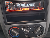 Personenauto, opel, corsa, 1.2-16v sport easytronic, 2002 - afbeelding 18 van  30