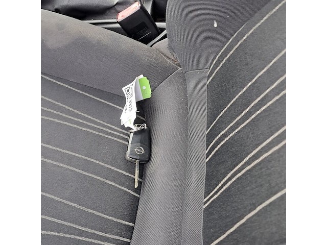 Personenauto, opel, corsa, 1.3 cdti ecoflex s/s '111' edition, 2010 - afbeelding 8 van  10