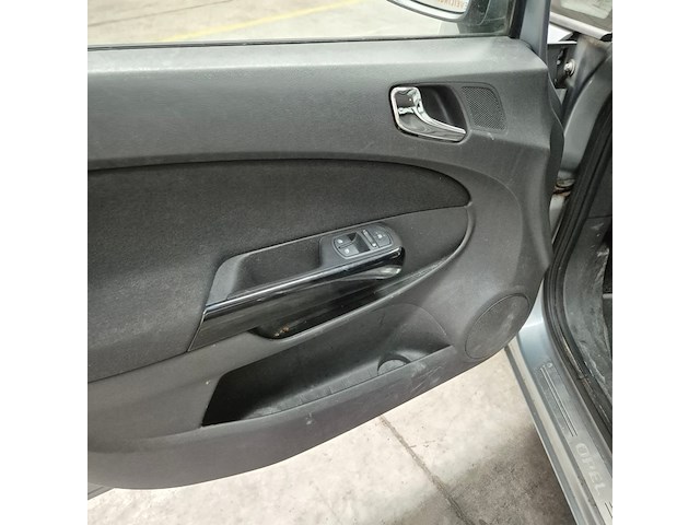 Personenauto, opel, corsa, 1.3 cdti ecoflex s/s '111' edition, 2010 - afbeelding 13 van  43