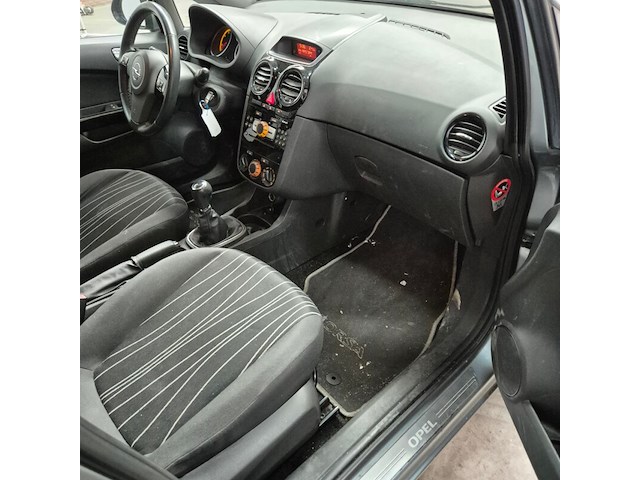 Personenauto, opel, corsa, 1.3 cdti ecoflex s/s '111' edition, 2010 - afbeelding 25 van  43