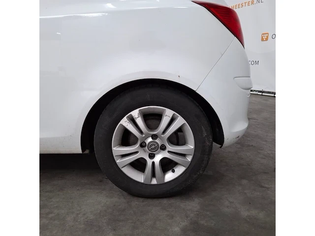 Personenauto, opel, corsa, 1.3 cdti ecoflex s/s cosmo, 2011 - afbeelding 26 van  79