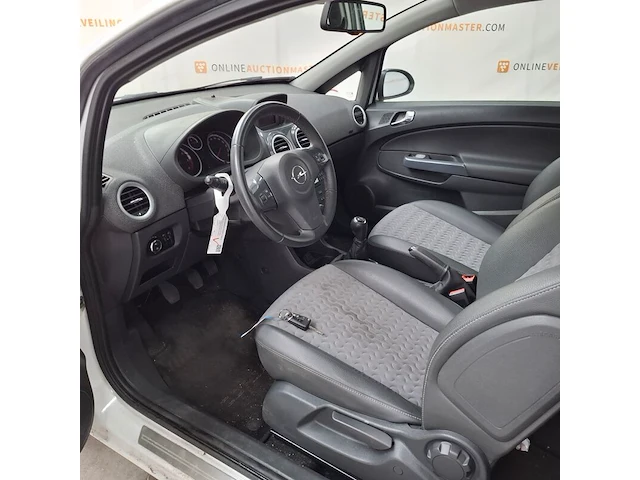 Personenauto, opel, corsa, 1.3 cdti ecoflex s/s cosmo, 2011 - afbeelding 37 van  79