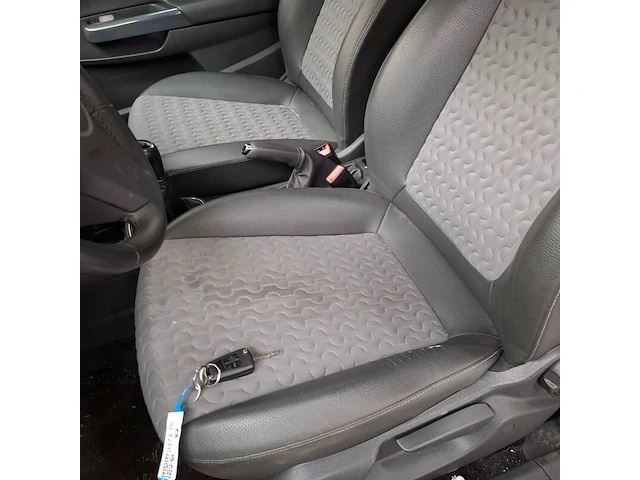 Personenauto, opel, corsa, 1.3 cdti ecoflex s/s cosmo, 2011 - afbeelding 40 van  79