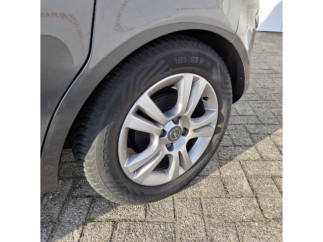 Personenauto opel, corsa 1.3 cdti, grijs, bouwjaar 2011 - afbeelding 2 van  47