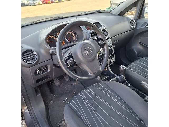 Personenauto opel, corsa 1.3 cdti, grijs, bouwjaar 2011 - afbeelding 16 van  47