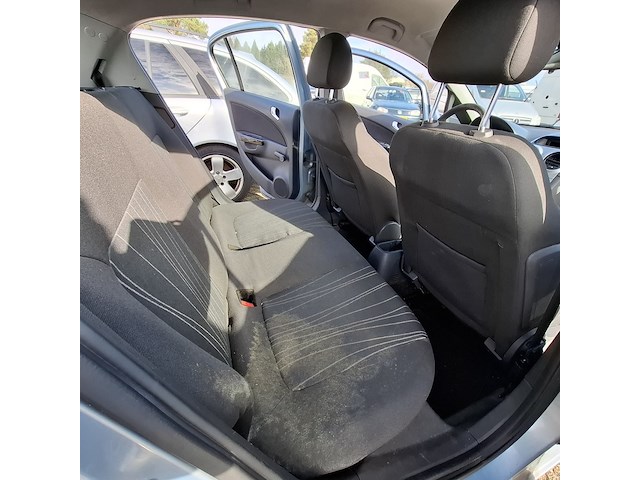 Personenauto, opel, corsa, 1.4-16v cosmo, 2008 - afbeelding 4 van  17