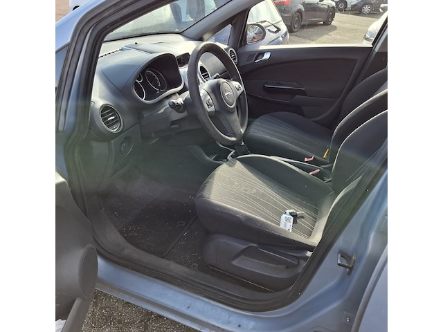 Personenauto, opel, corsa, 1.4-16v cosmo, 2008 - afbeelding 13 van  17