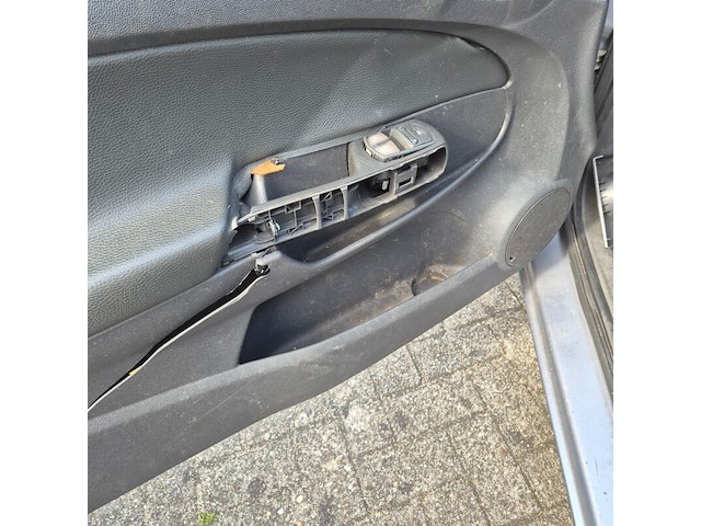 Personenauto, opel, corsa, 1.4-16v cosmo, 2008 - afbeelding 2 van  17