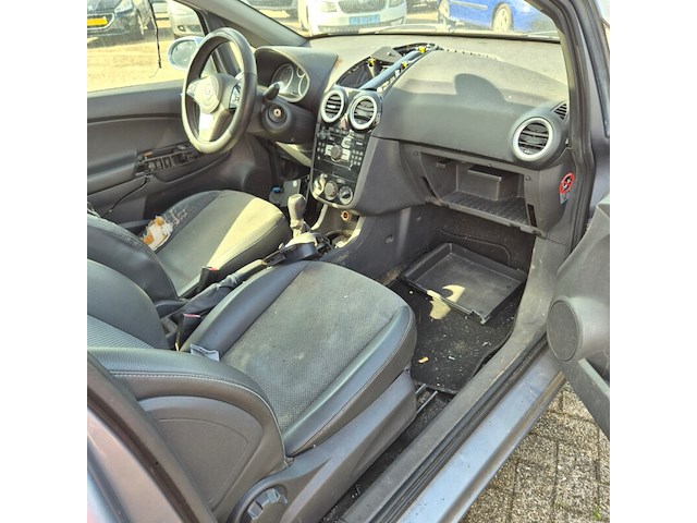 Personenauto, opel, corsa, 1.4-16v cosmo, 2008 - afbeelding 7 van  17