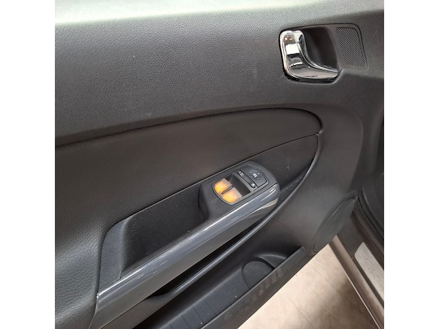 Personenauto, opel, corsa, 1.4-16v cosmo, 2011 - afbeelding 25 van  66
