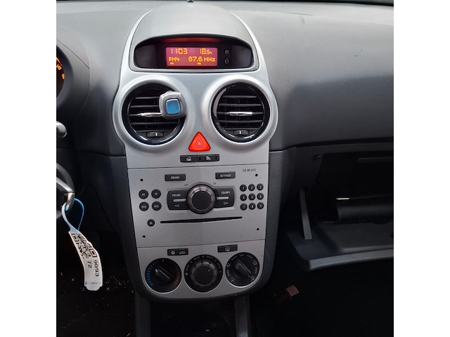 Personenauto, opel, corsa, 1.4-16v sport, 2007 - afbeelding 4 van  18