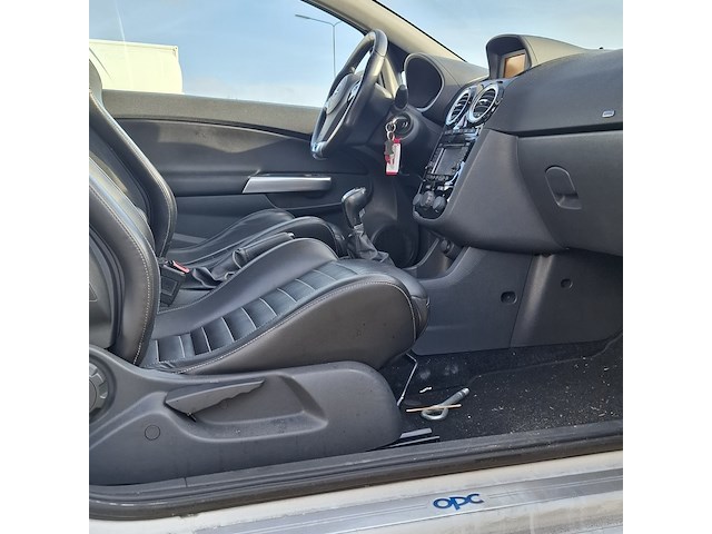 Personenauto opel, corsa 1.6-16v turbo opc, bouwjaar 2013 - afbeelding 31 van  42