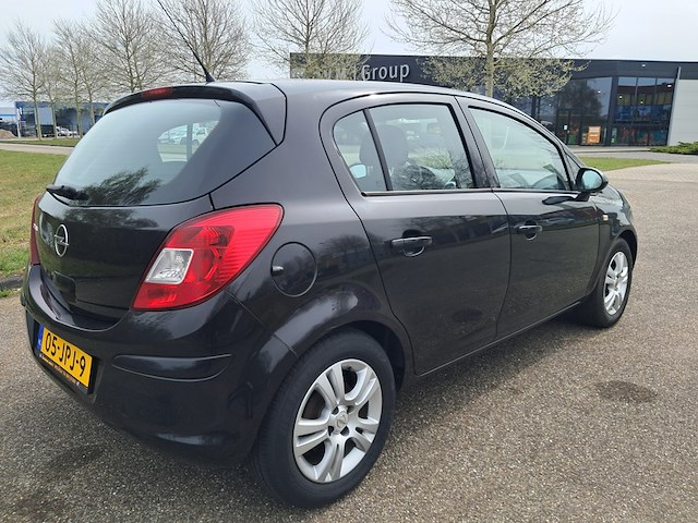 Personenauto, opel, corsa, zwart, 2009 - afbeelding 36 van  40