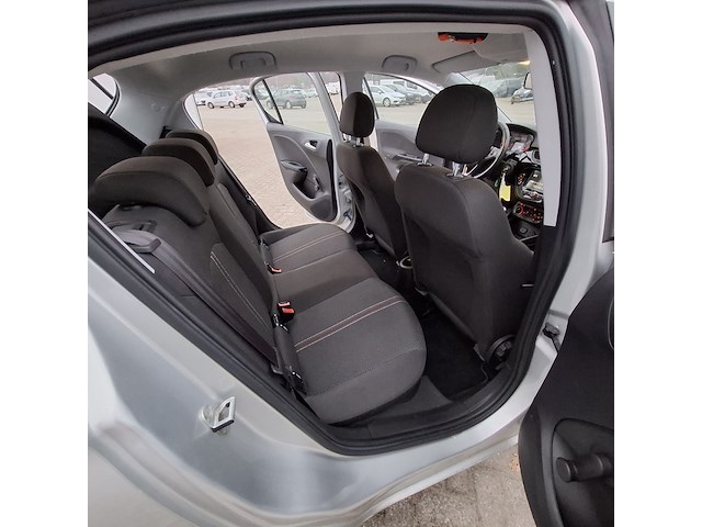 Personenauto, opel, corsa - afbeelding 31 van  47