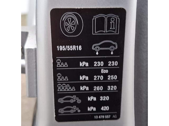 Personenauto, opel, corsa - afbeelding 37 van  47