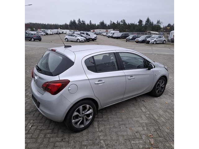 Personenauto, opel, corsa - afbeelding 43 van  47