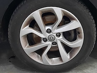 Personenauto, opel, corsa - afbeelding 2 van  34