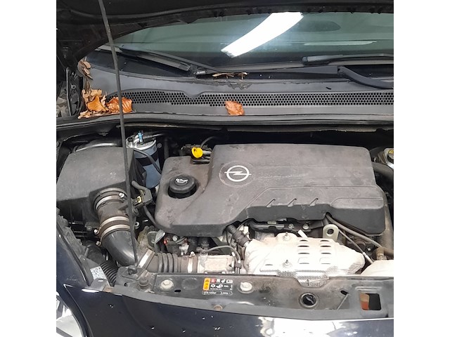 Personenauto, opel, corsa - afbeelding 27 van  34