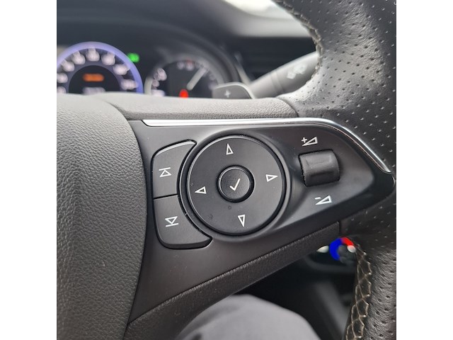 Personenauto opel, insignia gsi - afbeelding 28 van  56