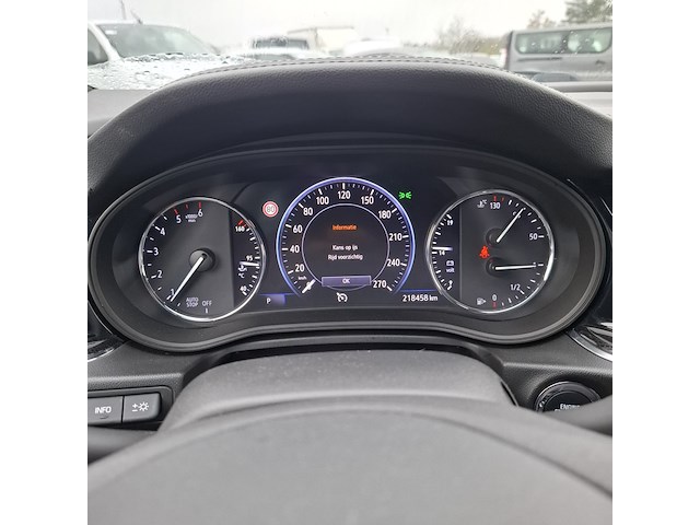 Personenauto opel, insignia gsi - afbeelding 29 van  56
